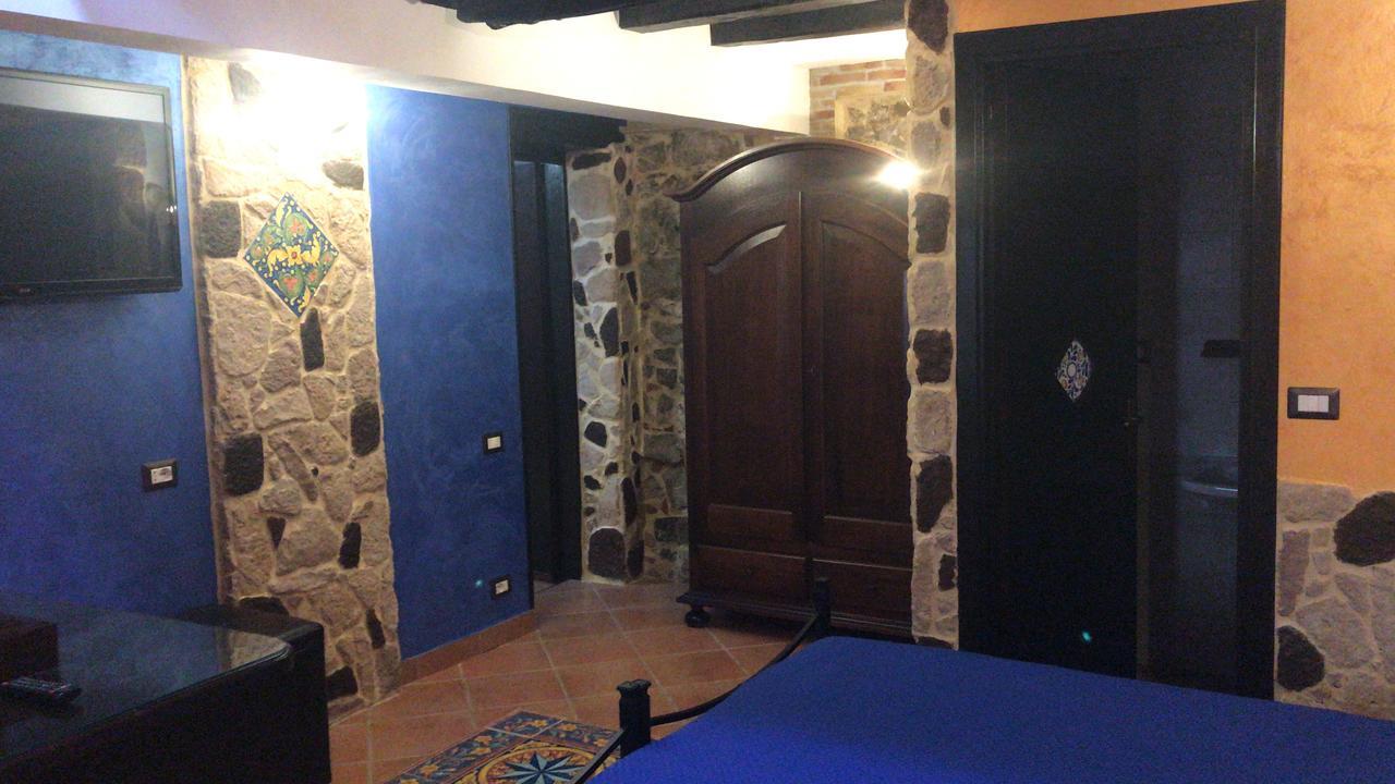Jomery Home Castel di Tusa Esterno foto